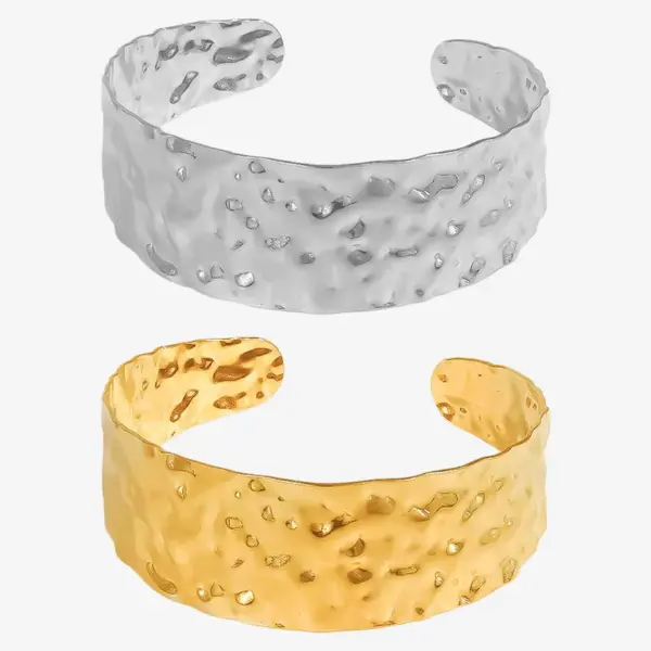 Wholesale PVD Coated Real Gold Plated Solid Color 304 Stainless Steel Exaggerated Simple Style Waterproof Non Tarnish 304 Stainless Steel Bangle