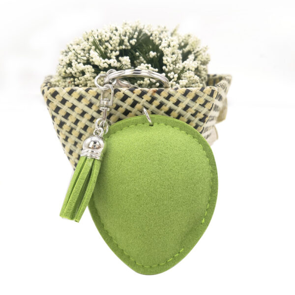 oly-8645f27ccc7367f058559cc4cbc40dab Wholesale Diamond-encrusted Korean Velvet Alien Keychain