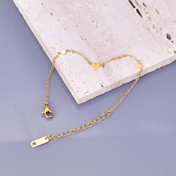 Wholesale 304 Stainless Steel Heart Shape Ion Plating (IP) 18K Real Gold Plated Cute Waterproof Non Tarnish Bracelets