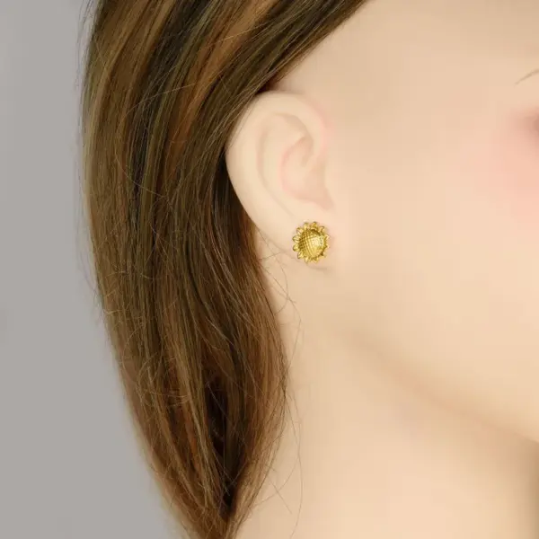 Wholesale PVD Coated Real Gold Plated Sunflower 304 Stainless Steel Simple Style IG Style Waterproof Non Tarnish Ear Studs