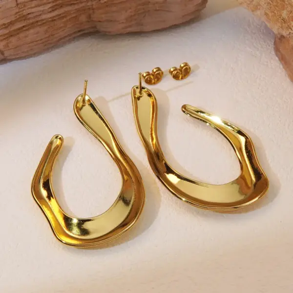 1 Pair Classic Style Asymmetrical Irregular 304 Stainless Steel Imitation Gold Electroplating Ear Studs