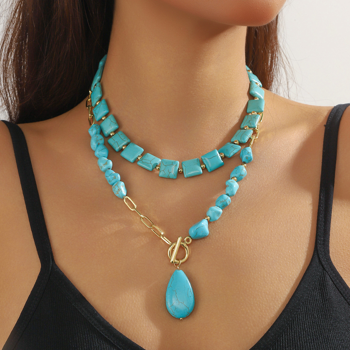 Wholesale Natural stone pendant fashionable and versatile turquoise necklace