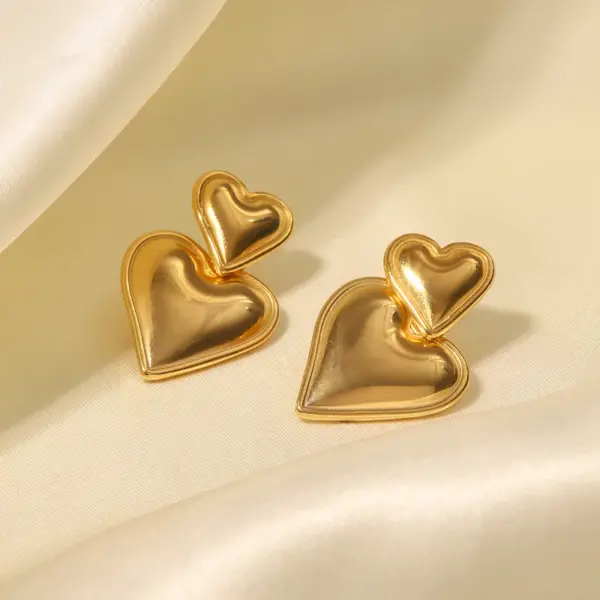 304 Stainless Steel Heart Shape PVD Coated 18K Gold Plated Simple Style Plating Gold Drop Earrings