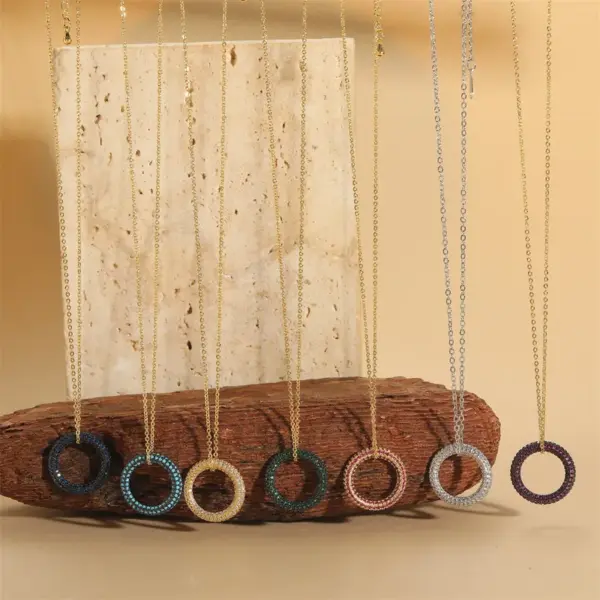 Wholesale Copper 14K Gold Plated White Gold Plated Simple Style Circle Inlay Zircon Pendant Necklace