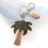 Wholesale 4pcs Creative coconut tree drilling hot picture keychain