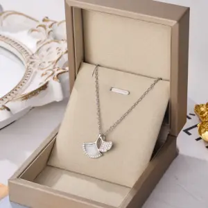 8905-Silver
