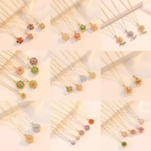 Wholesale Fashionable Titanium Steel Flower Necklace Rotatable Bohemian Style Women's Luxury Aesthetic Lockbone Chain Jewelry Accessory