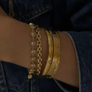 PVD Coated Real Gold Plated 16K Gold White Gold Plated Geometric 304 Stainless Steel Lady Romantic Waterproof Non Tarnish 304 Stainless Steel Bracelets Bangle