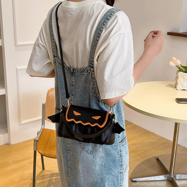 Wholesale Halloween little devil contrasting shoulder crossbody bag