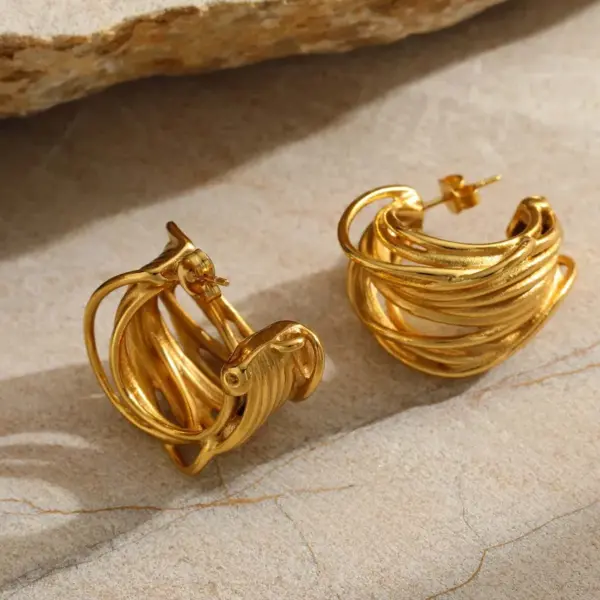 Wholesale 1 Pair Casual Basic Simple Style Geometric Hollow Out Irregular Grid Hollow Out 304 Stainless Steel 18K Gold Plated Ear Studs