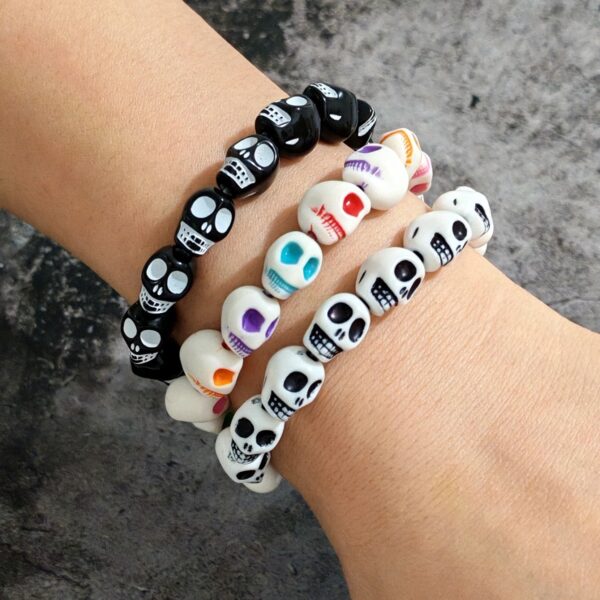 oly-872ccdc1c937197756752352aeeb77a8 Wholesale Dark Style Hand Ornaments Personalized Skull Beaded Bracelets Skull Hand Web Bracelets Trendy