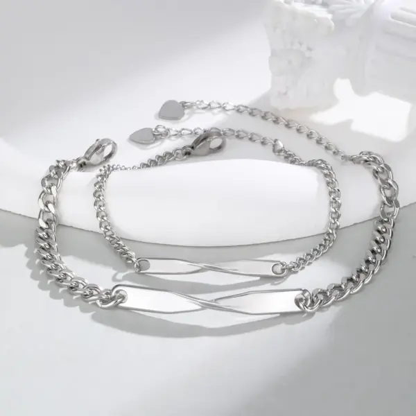 Wholesale Universal Fashion Simple Stainless Steel Mobius Bracelet Couple Style Women's Version Lobster Clasp Casual Minimalist Design