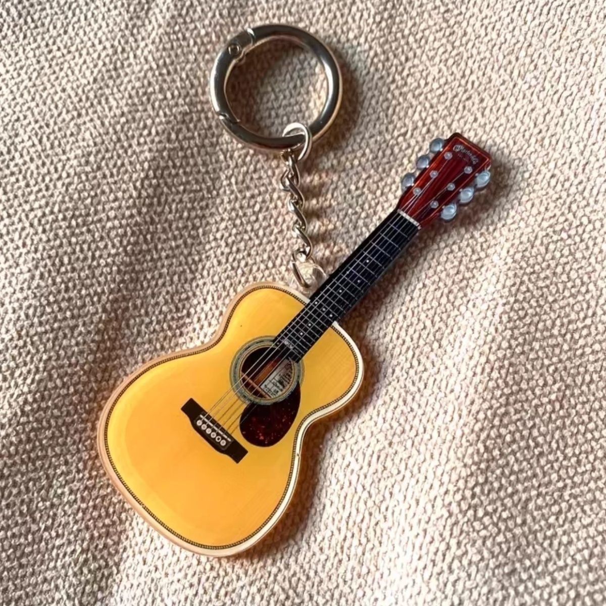 Wholesale Guitar Musical Instrument Creative Bag Pendant Keychain Acrylic Gift Key Ring Bag Girlfriend Gift Violin