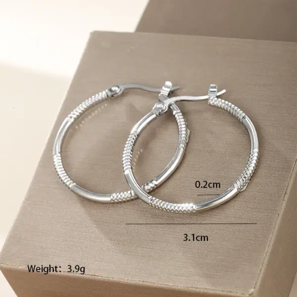 Wholesale 1 Pair XUPING Simple Style Classic Style Solid Color 304 Stainless Steel Earrings