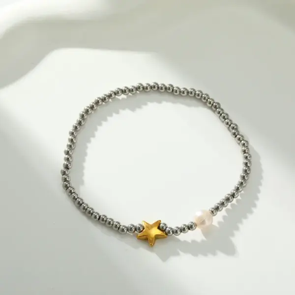 Wholesale 304 Stainless Steel Vacuum Electroplating (In Furnace) Plated 18K Real Gold Freshwater Pearl Star Love Shape No Inlaid Material Luxury Classic Bracelet