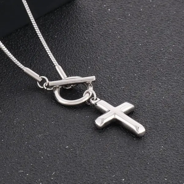304 Stainless Steel Cross PVD Coated 18K Gold Plated Elegant Waterproof Non Tarnish Plating Necklace