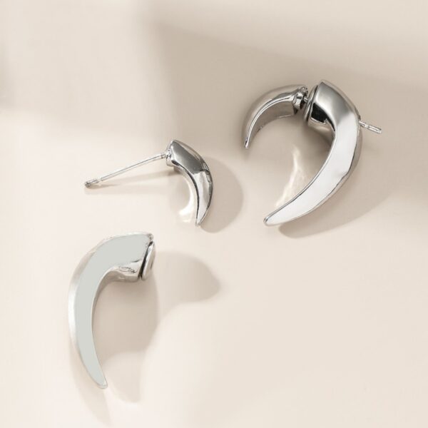 Wholesale Punk rivet pierced earrings