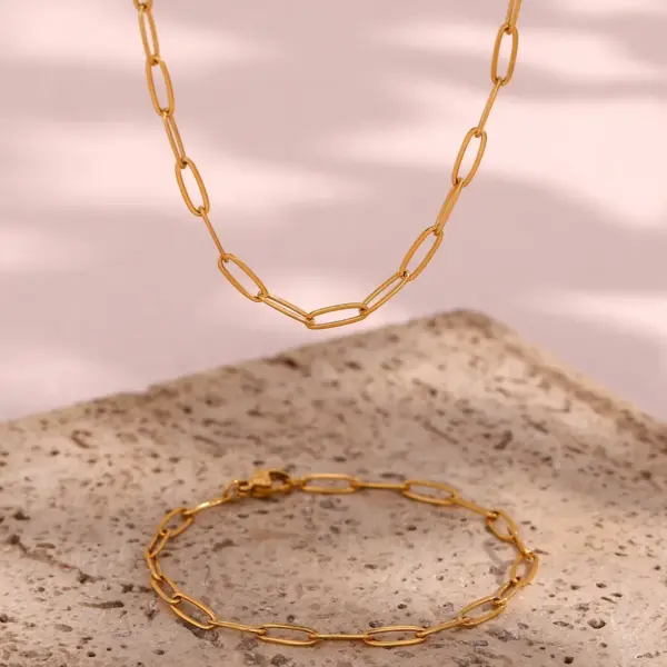 Wholesale PVD Coated Real Gold Plated 18K Gold Solid Color 304 Stainless Steel Elegant Retro Waterproof Non Tarnish 304 Stainless Steel Bracelets Necklace