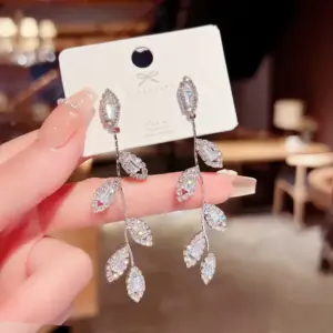 E0094 Silver Silver Needle Color Retention