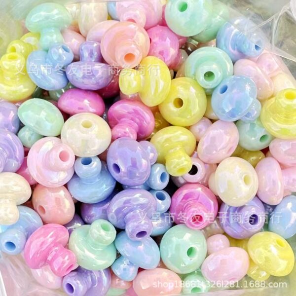 Wholesale Small mushroom acrylic macaron 3D vertical beaded string