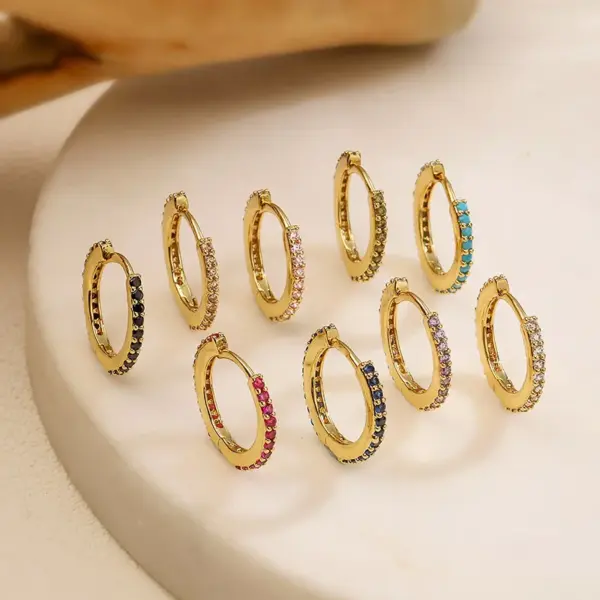 Wholesale Fashion Simple Copper Inlaid Color Diamond Round Ear Clip Earrings Women's Style Ring Light Luxury Earrings Factory Wholesale