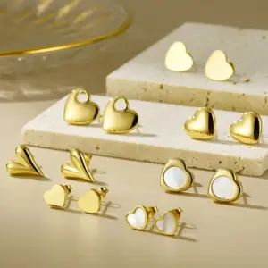 304 Stainless Steel Heart Shape PVD Coated 18K Real Gold Plated Simple Style Waterproof Non Tarnish Ear Studs