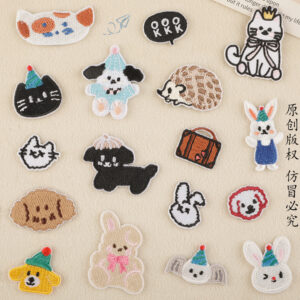 Wholesale Cute Cartoon Animal Cloth Sticker small size Patch Advanced Sense Embroidery Sticker Clothes Pants Ripped Decorative Adhesive Self-sewing