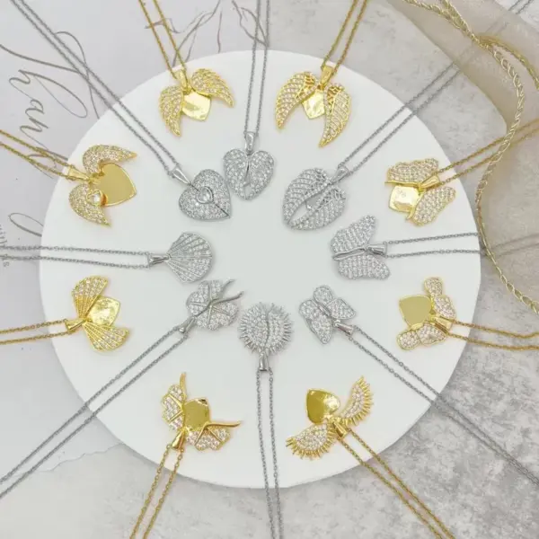 Wholesale PVD Coated Real Gold Plated 18K Gold Flower Butterfly Stainless Steel Sweet Waterproof Non Tarnish Titanium Steel Pendant Necklace
