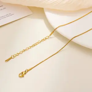 Snake Chain Bracelet / Gold