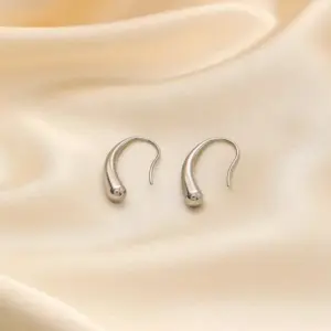 【XKE0380】Curved Hook Water Drop Earrings / Steel Color