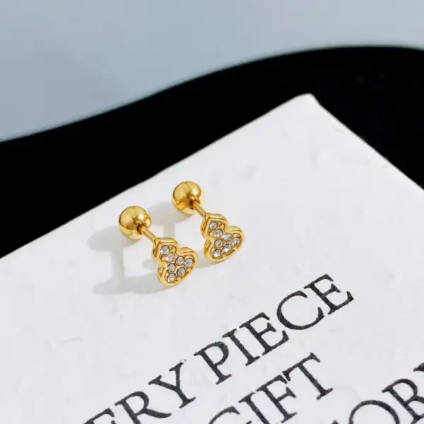 Wholesale 1 Pair Sweet Heart Shape Inlay Titanium Steel Zircon Ear Studs