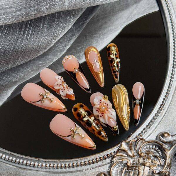 Wholesale The Popular European and American Style New High-Quality Hand-Painted Carved Long-Pointed Nails Are Handmade and Can Be Used Repeatedly and Removed