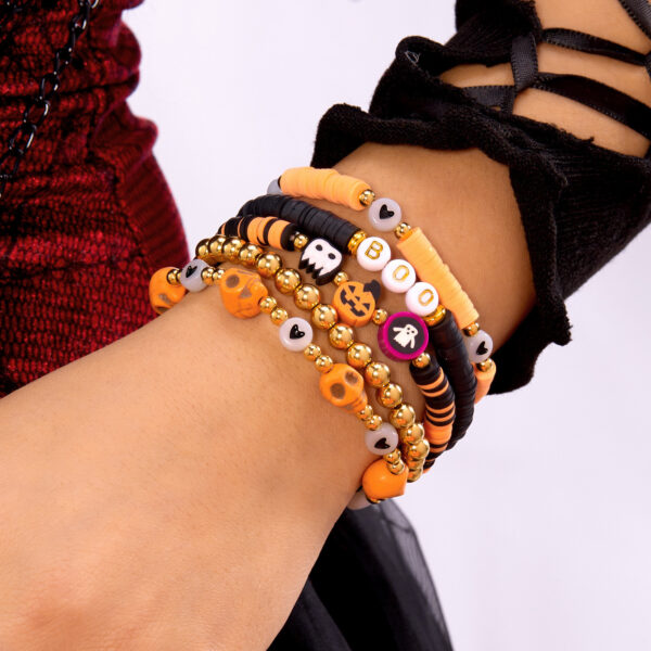 Wholesale Halloween Colorful Polymer Clay Bracelet Fashionable and Unique Skull Pumpkin Letter Elastic Beaded Set
