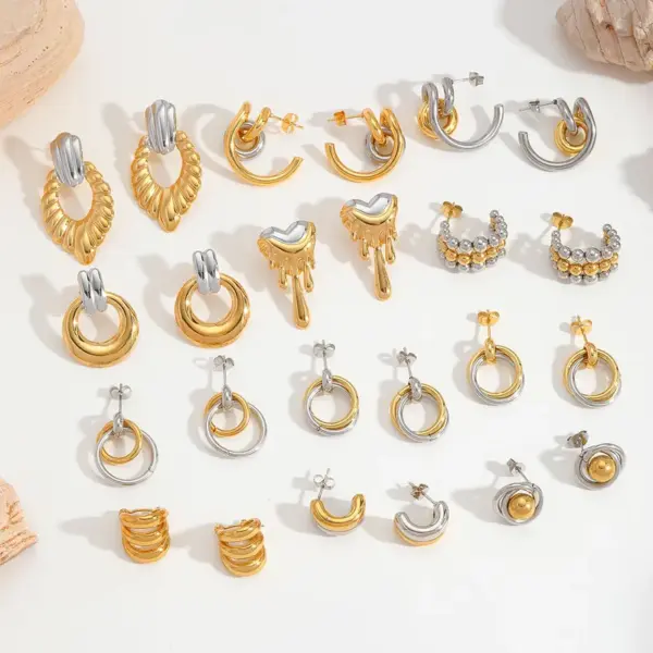 1 Pair Casual Basic Simple Style Irregular Round Heart Shape Mixed Metal 304 Stainless Steel 18K Gold Plated Ear Studs