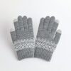 Wholesale Cute and Warm Knitted Gloves for Cold Protection
