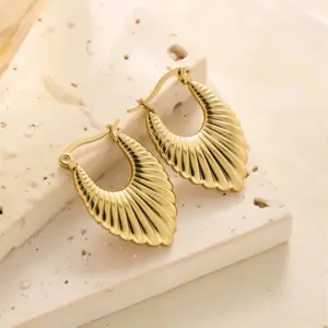 Eh008 Earrings / Gold