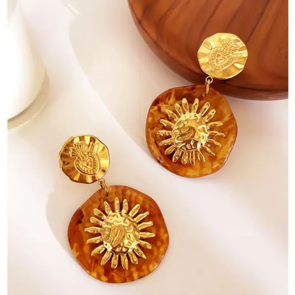 Wholesale Stainless Steel Round Heart Shape PVD Coated Acrylic Enamel Real Gold Plated Vintage Style Luxurious Simple Style Hypoallergenic Handmade Chain Lobster Trigger Clasp Closure Gold Multi Charms Necklace