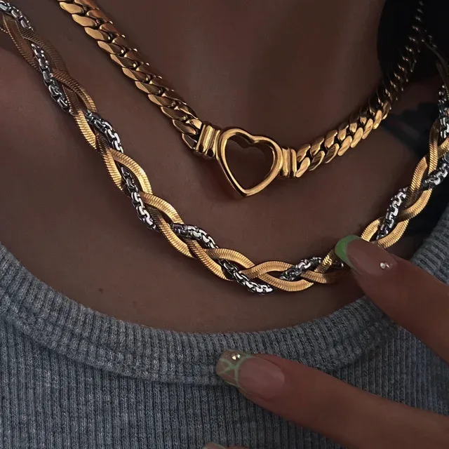 Wholesale PVD Coated 18K Gold Plated Solid Color Steel Hip-Hop Queen Waterproof Non Tarnish 304 Stainless Steel Necklace