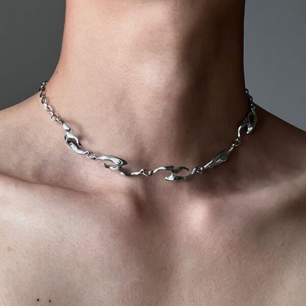 Wholesale Irregular Shaped Metal Necklace Street Hip Hop Trendy Men's and Women's Niche Design High-grade Clavicle Chain Necklace Chain