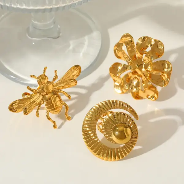 Wholesale Jewelry Retro Exaggerated Artistic Flower Bee Spiral 304 Stainless Steel 18K Gold Plated Plating Open Rings