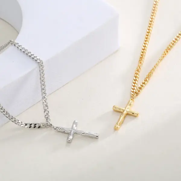 Wholesale Minimalist Elegant Necklace For Women, 18K Gold Plated Hammered Cross Pendant Necklace