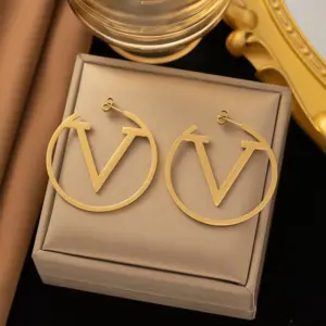 12 [Ag314] Letter Earrings / Gold