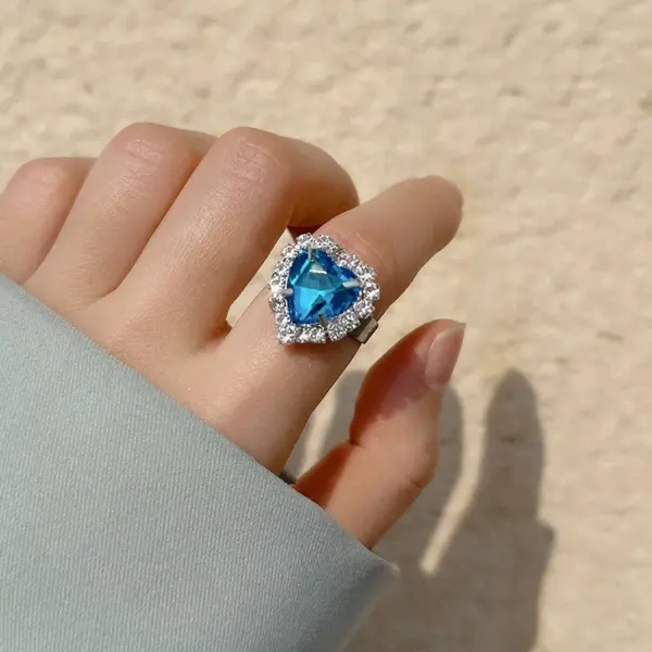 Wholesale Sweet Heart Shape Titanium Steel Inlay Zircon Rings
