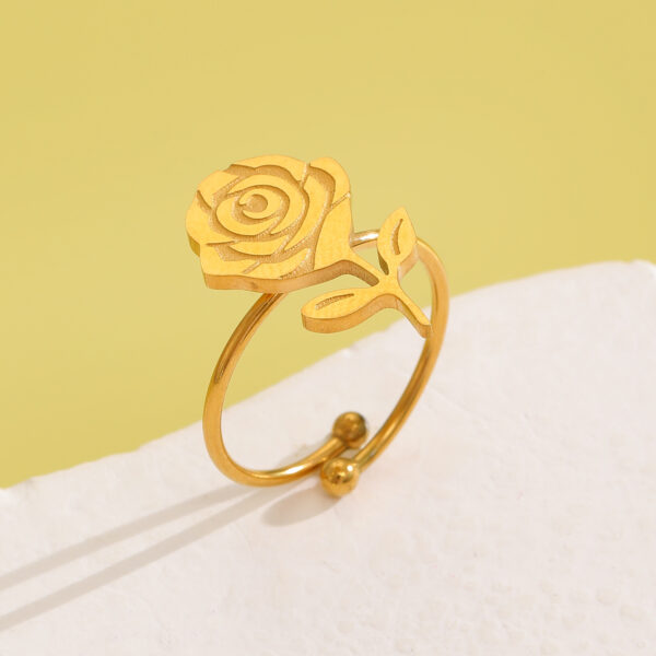 Wholesale Elegant 3D Rose Pendant Collarbone Necklace