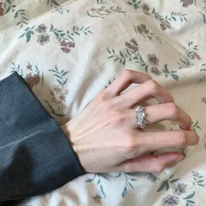 Jz0106 / Adjustable Opening