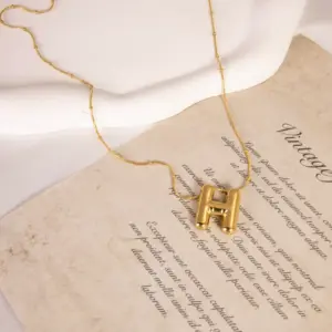 Gold / Letter H