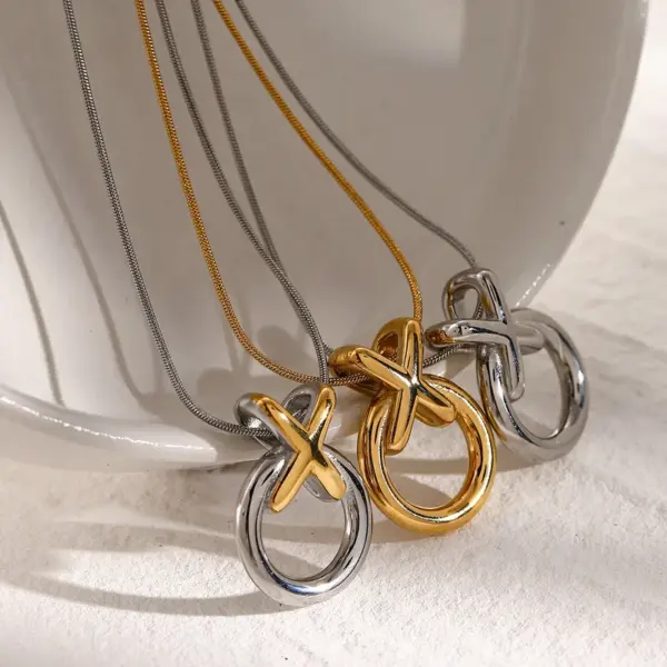 Wholesale Jewelry Basic Simple Style Classic Style Solid Color 304 Stainless Steel 18K Gold Plated PVD Coated Plating Cable Chain Pendant Necklace