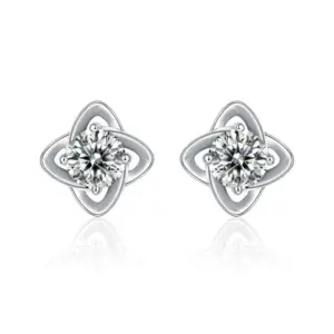 Four-leaf Clover Earrings 1 Carat