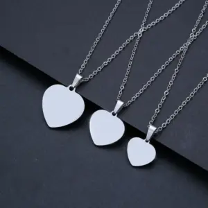 Silver / 20mm Heart-Shaped 2mm Flat Cross Chain (45 5cm)