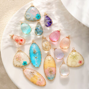 oly-8afd2752bd83d6e5af0f9601b2252899 Wholesale DIY Copper Wire Edge Conch Real Dried Flower Pendant Glue Jewelry Accessories Colorful Water Drop Accessories